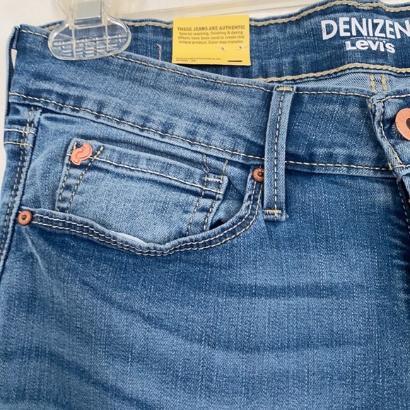 DENIZEN from Levi's Women's Modern Skinny Jeans - Picture 9 of 16